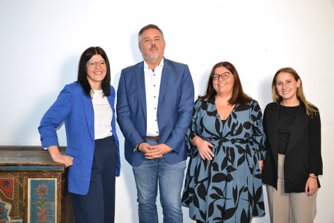 Business Pool Business Pool